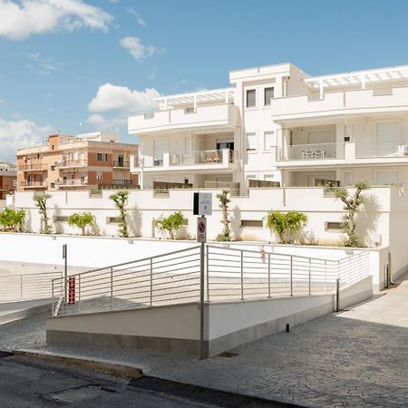 Agora Vieste Rooms & Apartments Buitenkant foto
