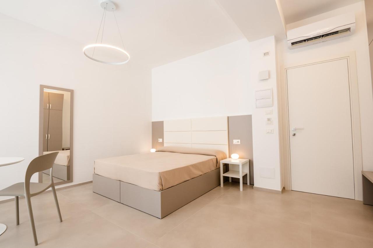 Agora Vieste Rooms & Apartments Buitenkant foto