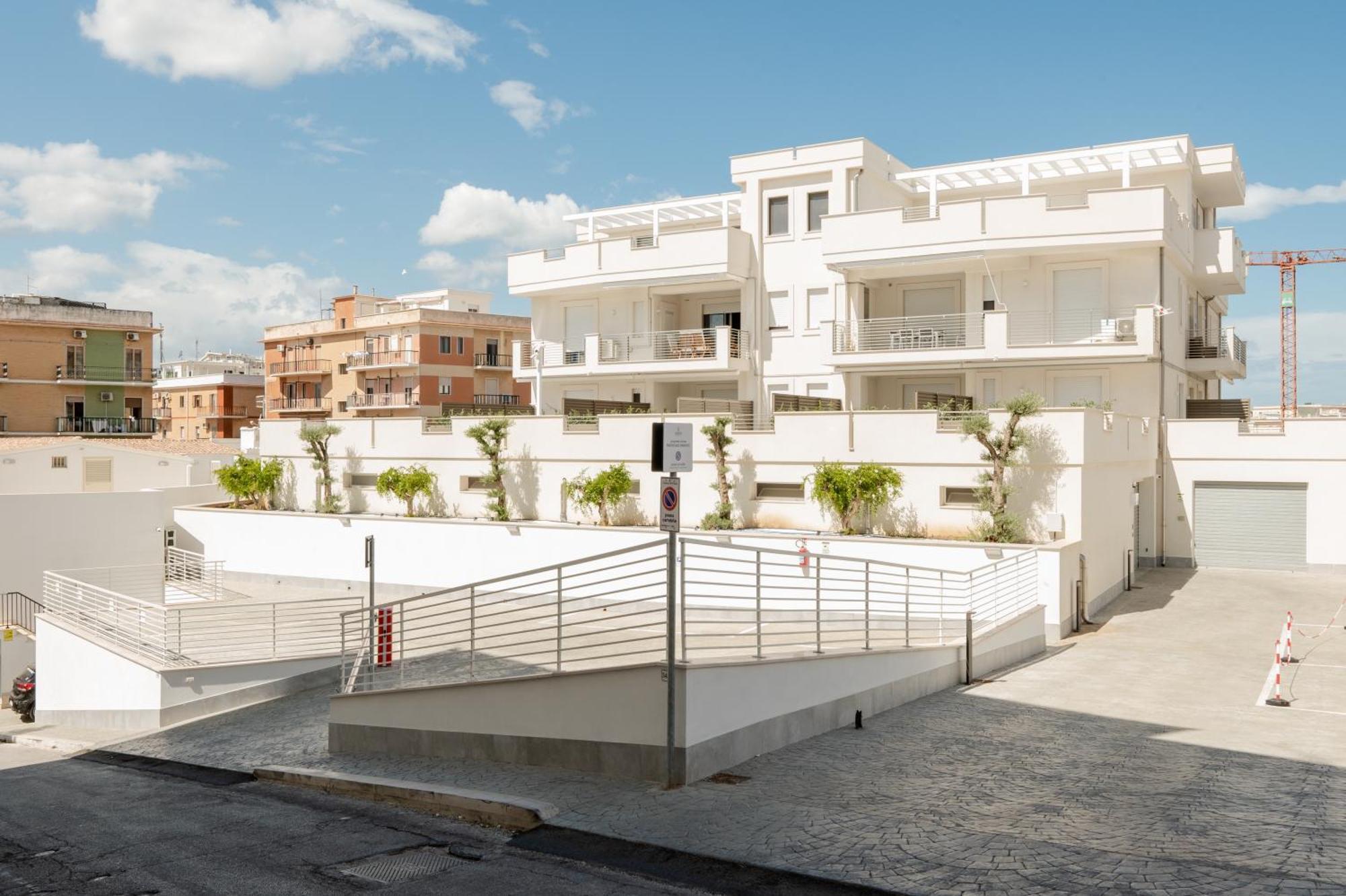 Agora Vieste Rooms & Apartments Buitenkant foto