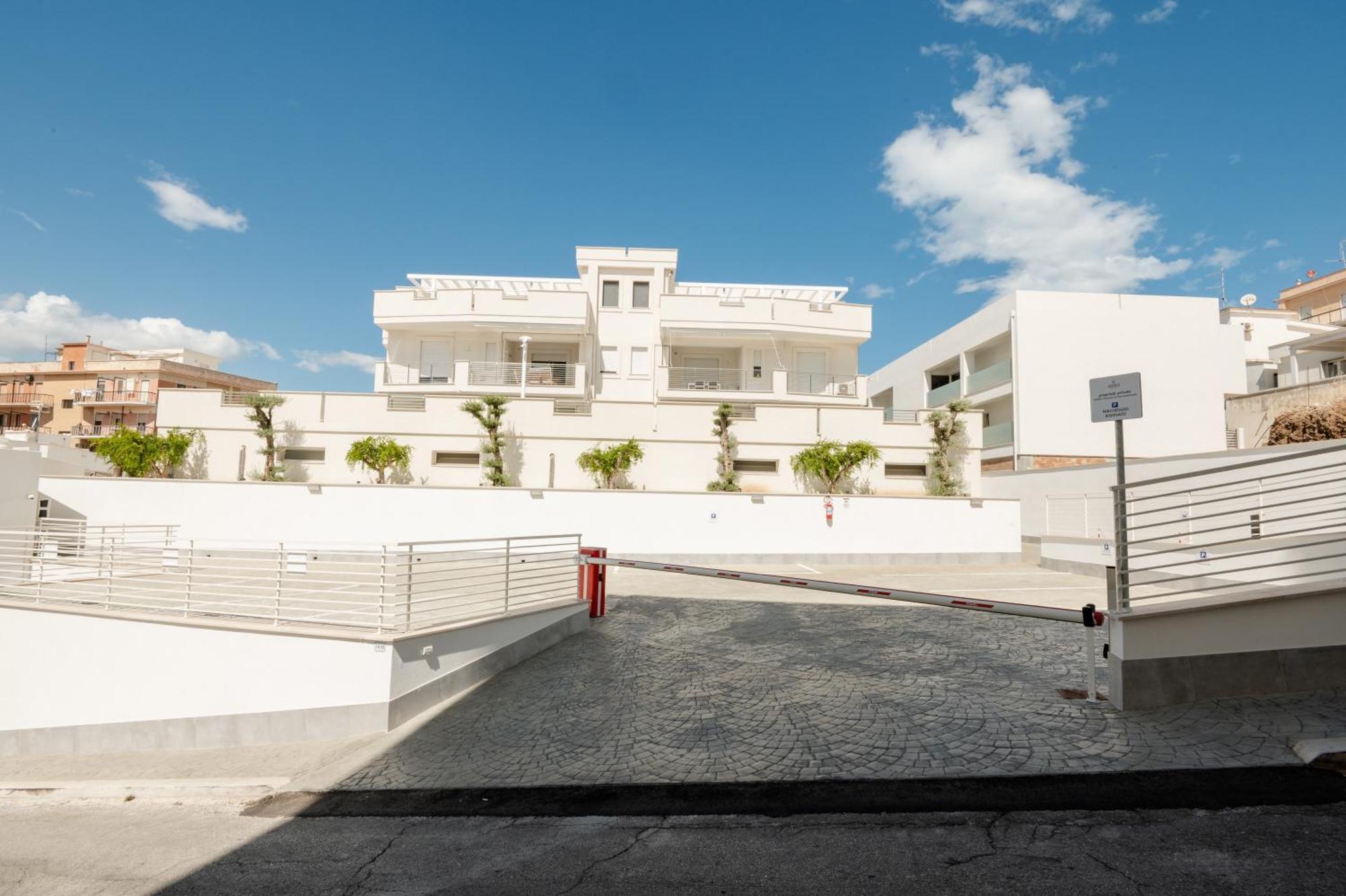 Agora Vieste Rooms & Apartments Buitenkant foto