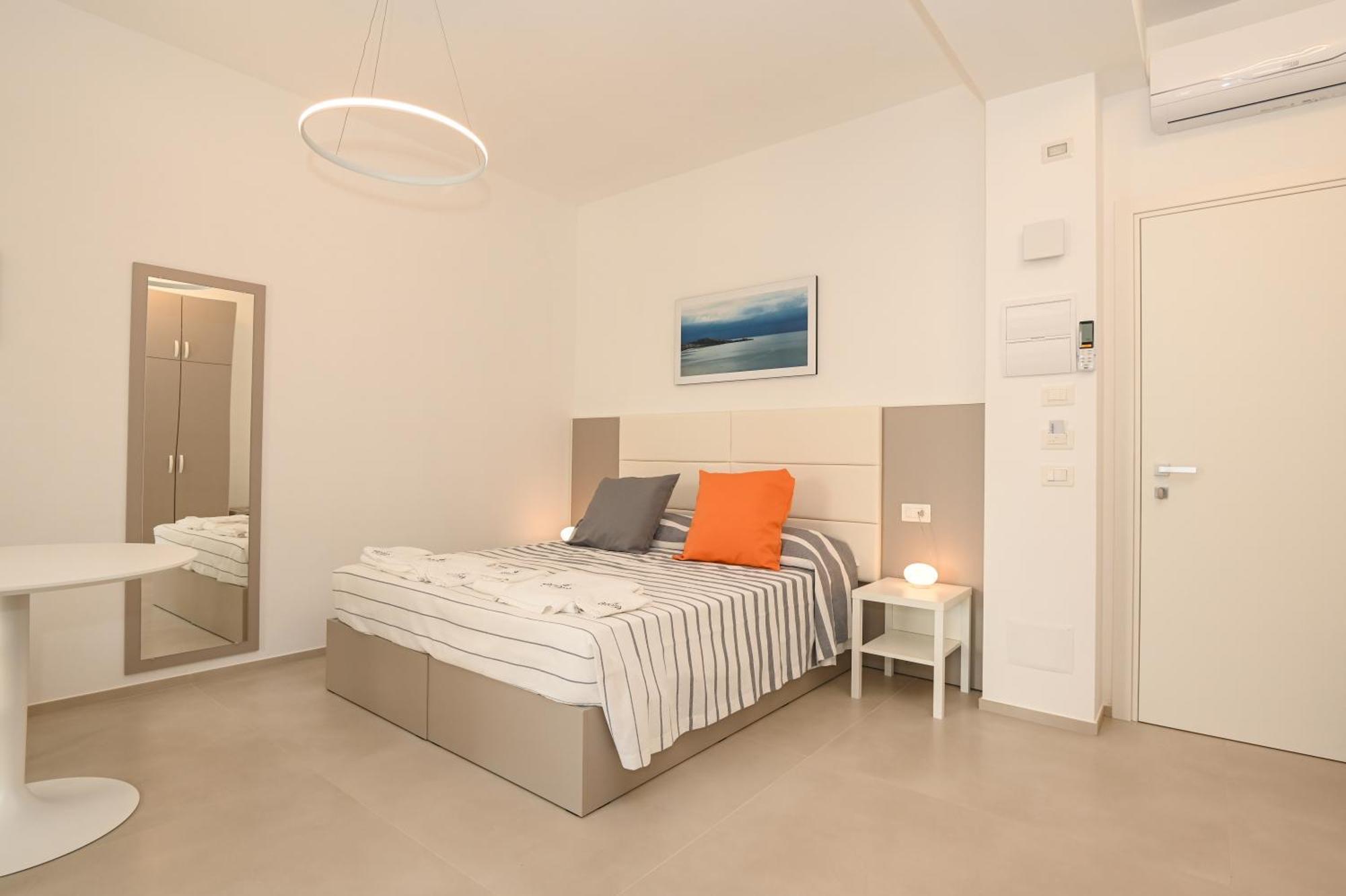 Agora Vieste Rooms & Apartments Buitenkant foto